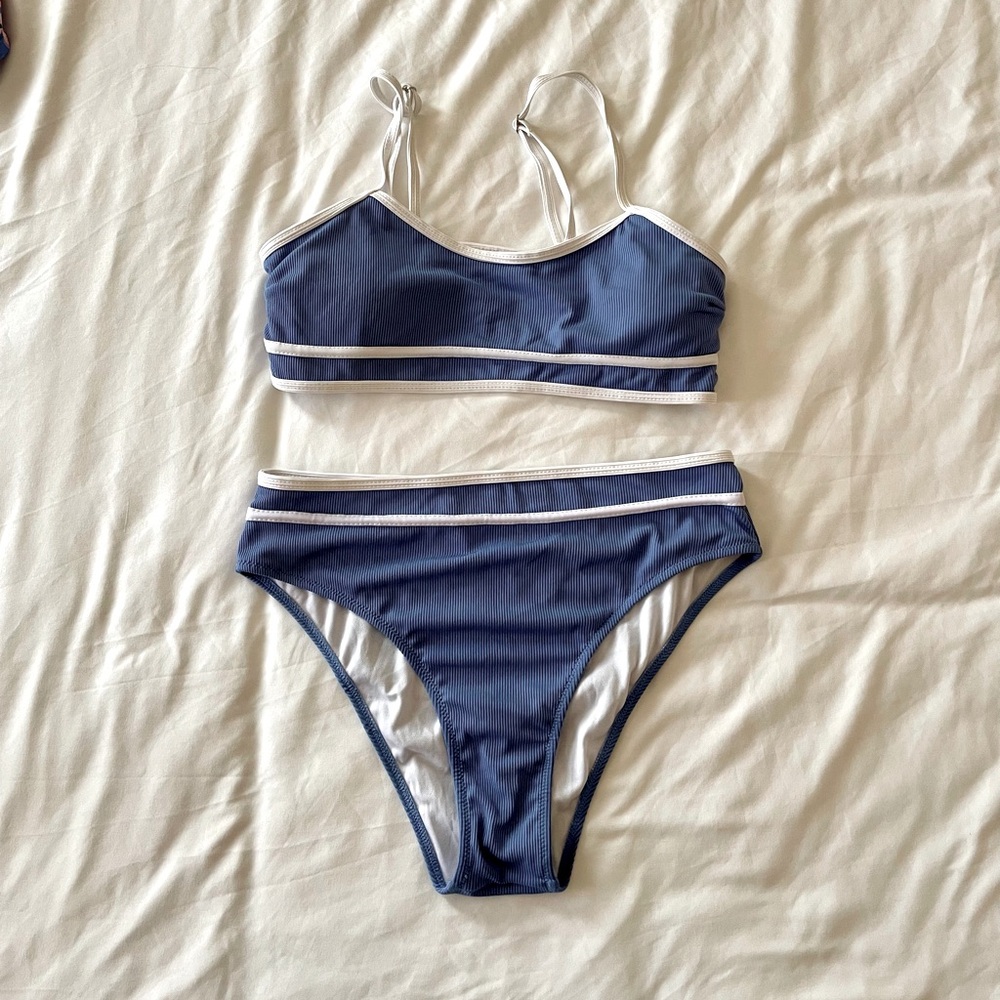 SHEIN Bikini Two Piece High Waisted Swimsuit Periwinkle White Size Large NWOT